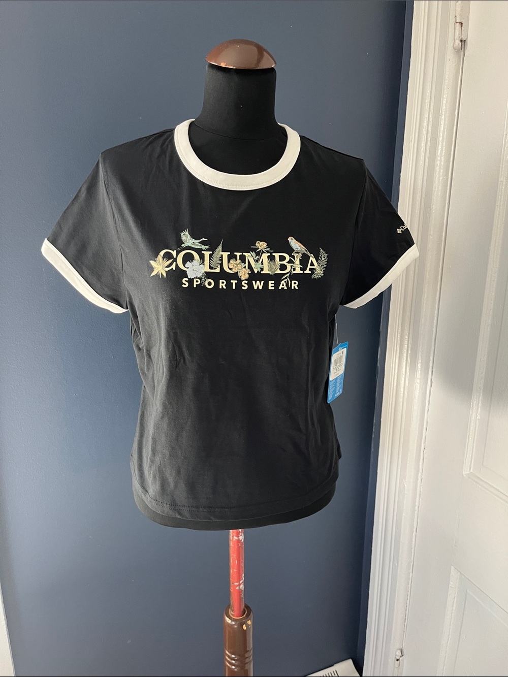 NWT Columbia Sportswear Black Ringer Tee with White Trim
